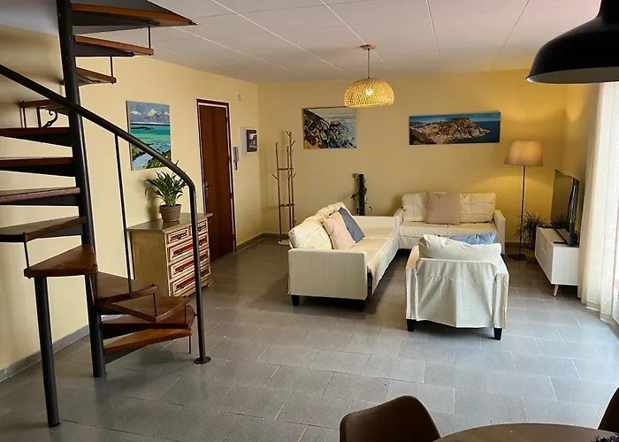 Close To The Duplex *